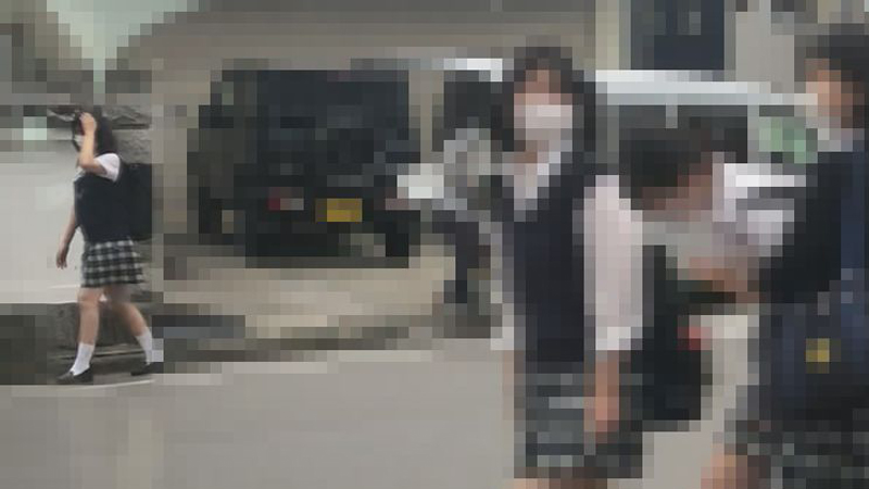 私立女校黑发美③去学校附近接人,在停车场露出一小块,在宾馆插入-cd2