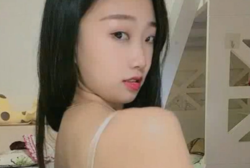 主播首场露奶骚舞诱惑的。!