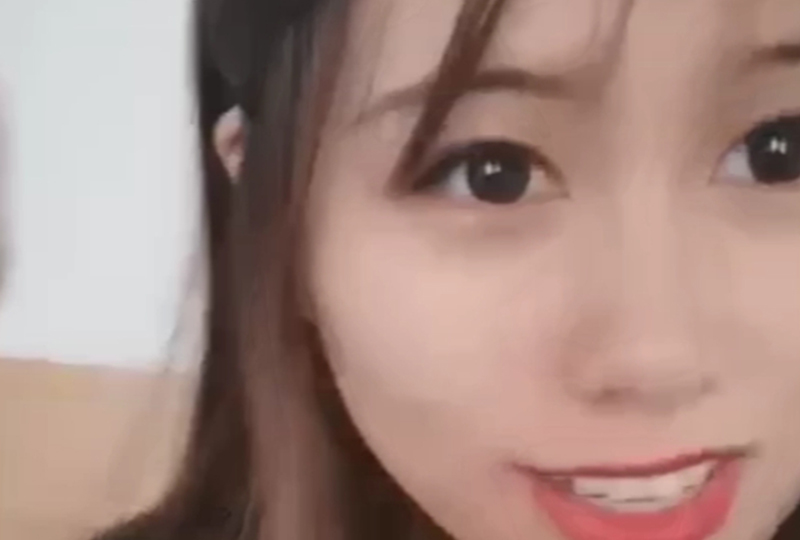甜美妹子自慰喷水的。!