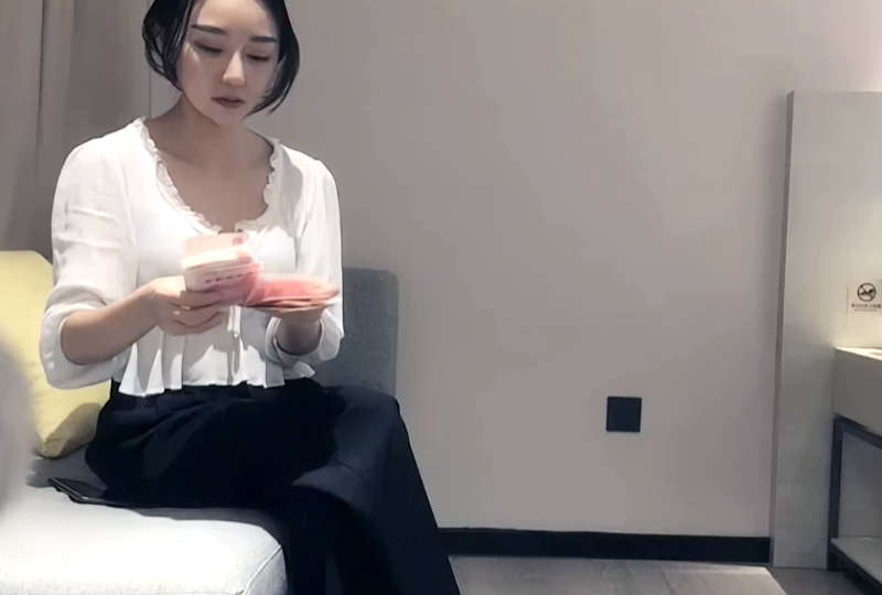 太子极品探花黑裤妹子啪啪的。!
