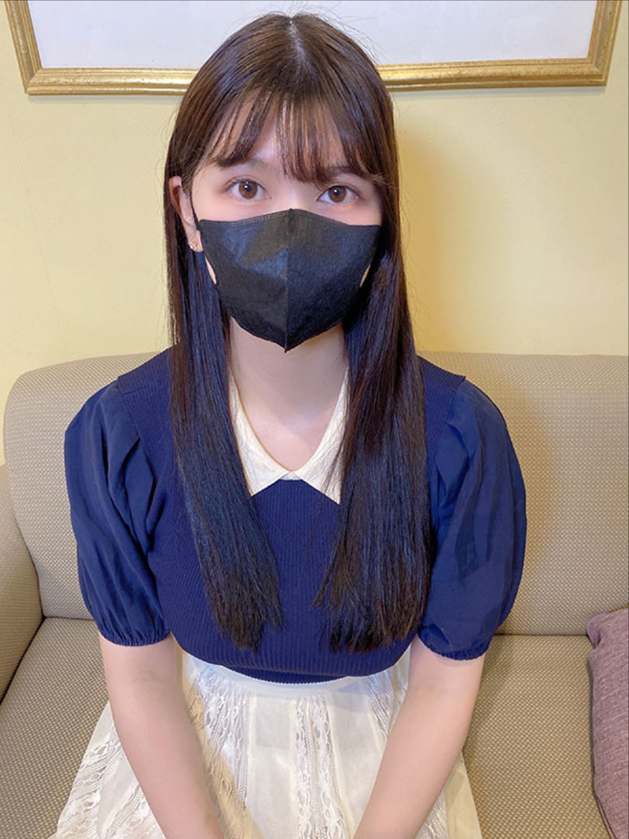 1周限定2280→1280【无#晒脸】假装清秀系,充分利用巨乳和骄傲的身体迷惑男人的汗流浃背的美女。-cd1