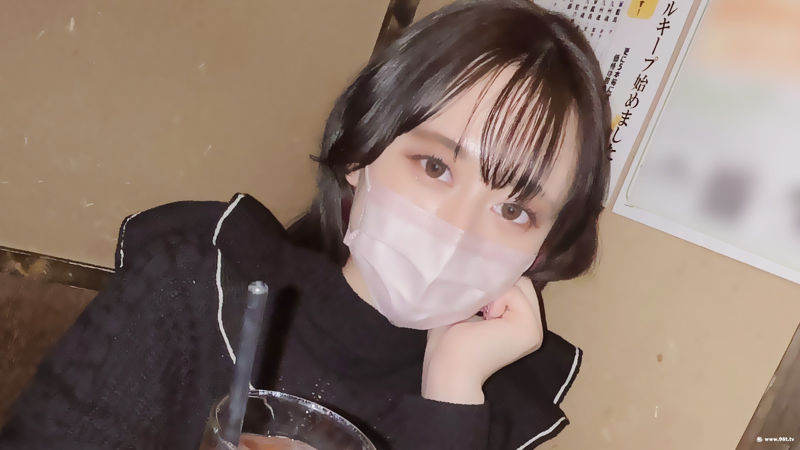 【祝】处女!!拍下还没有接吻经验的超珍贵女孩!【后篇】终于丧失处女!对方是肮脏的50岁老头!!还有3p !最后是