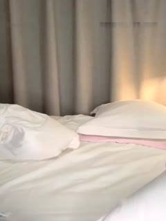 亲哥哥和零零年妹情趣装白色丝袜高跟鞋啪啪,骑在身上淫水狂出1