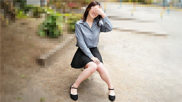 10musume 100923_01  癒し系スレンダーOLを昼休憩中にナンパ&即ハメ!