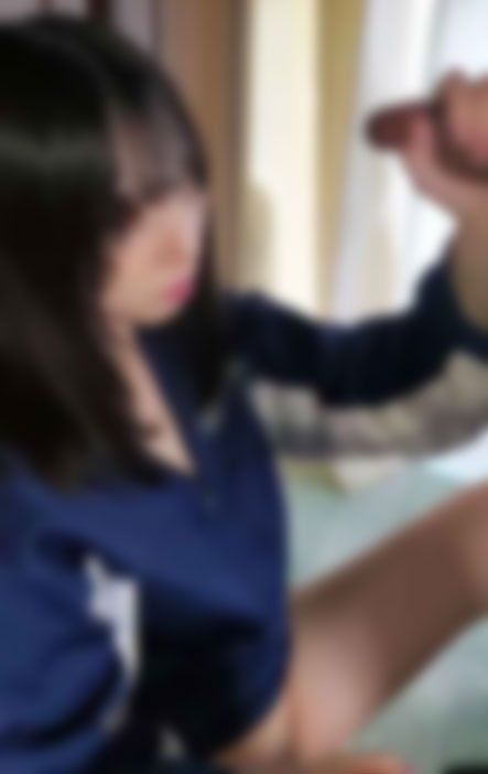 【个人】在奶奶家为了不被发现第一次口交&配戴-cd1