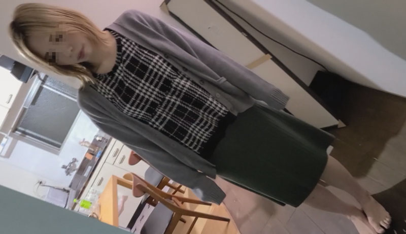 【个人】不断被侵犯的剖腹产女妈妈似乎喜欢背部。放在上面,就像想要白浊液一样,自己不停地扭动腰肢。-cd2