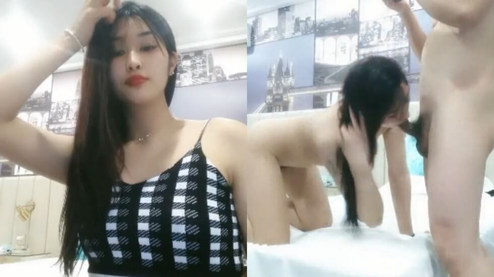 约了个牛仔裤高颜值苗条妹子啪啪,蒙上眼睛干中途叫朋友来轮流操