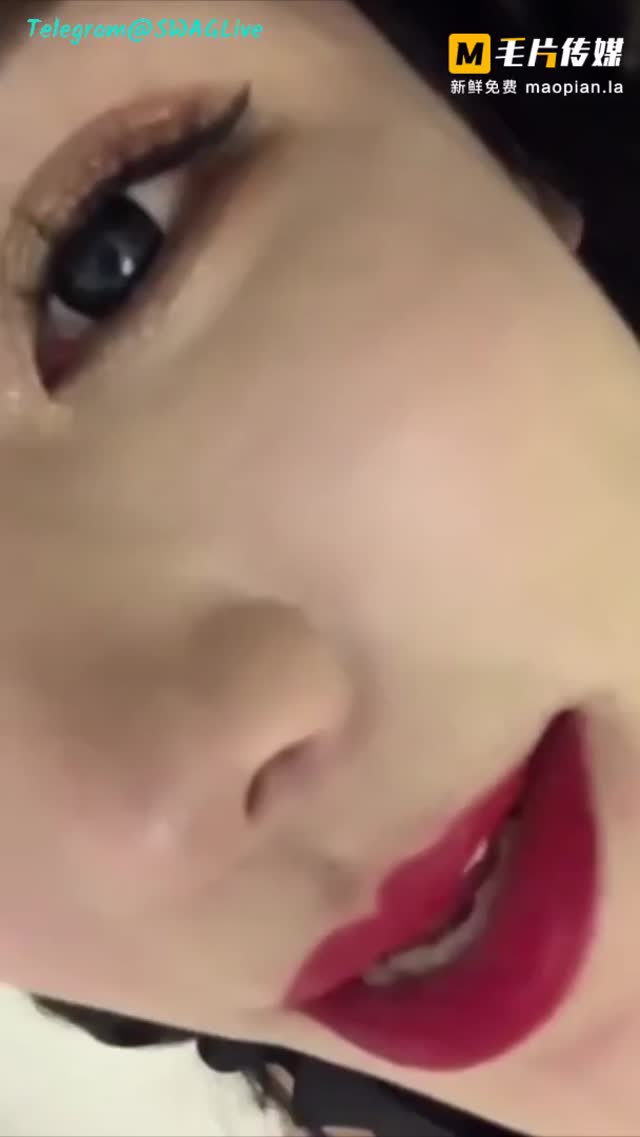 巨乳美女为炮友口交,炮友忍不住后入爆肏她骚穴!