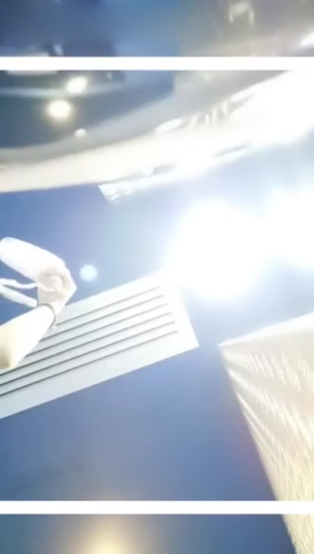 喜欢舔弄鸡巴享受小哥的舔逼服务,主动上位呻吟表情很骚