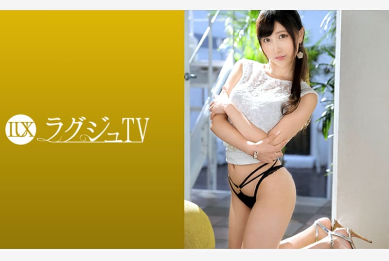 259LUXU-1187 モデル顔負けのスタイルをもったランジェリーショップ店員がAV出演!セクシーなランジェリーをイキ潮で濡らし、念願だったプロのテクニックに頬を染めながら喘ぎまくる!