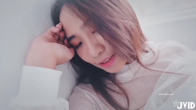 JVID-出国留学的邻居妹妹暑假回国立刻来找我玩禁忌游戏!