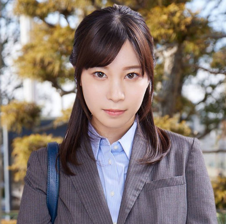 SDMM-11205 と称して生おっぱいをモミモミしながらインタビュー 清純そうな見た目からは想像もつかない超ドえろ発言連発!